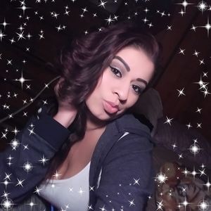 Meet your Posher, Dessiree